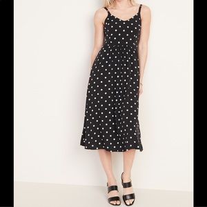 2/ 30$ - Printed Fit and Flare Cami Midi Dress